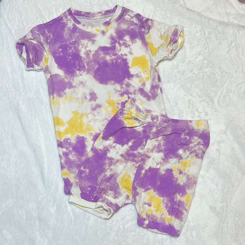 EUC Purple and Yellow unisex Tie-Dye tee and short pajama set size 4/5t